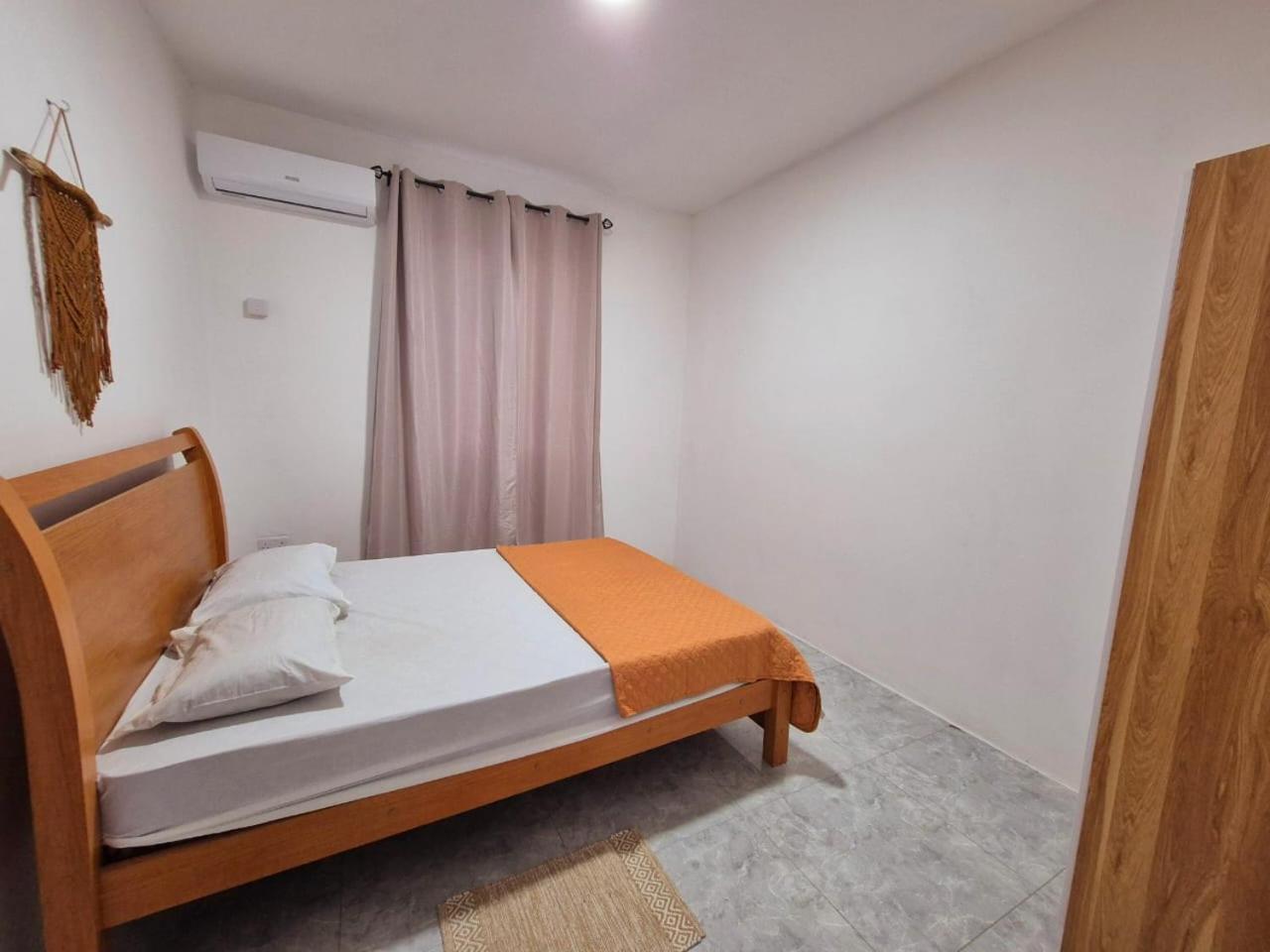 Skyview Apartment- Rooftop Penthouse With Sunset & Sea Views Flic-en-Flacq Extérieur photo