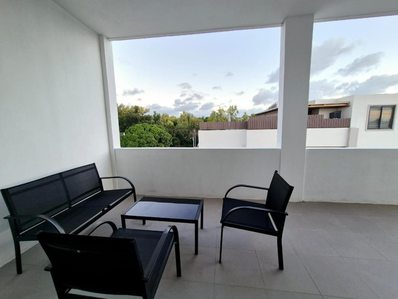 Skyview Apartment- Rooftop Penthouse With Sunset & Sea Views Flic-en-Flacq Extérieur photo